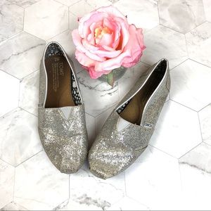 Toms sparkly slipons size 7